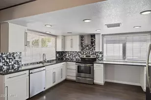 2544 E Commonwealth Cir, Chandler, AZ 85225 - Photo 6