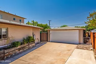 3026 N 15th Pl, Phoenix, AZ 85014 - Photo 10