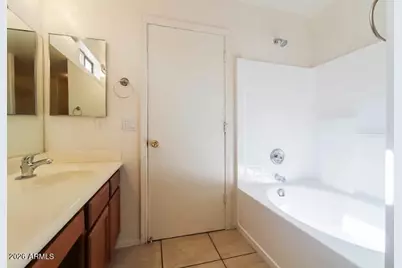 10821 W Taft Street, Phoenix, AZ 85037 - Photo 10