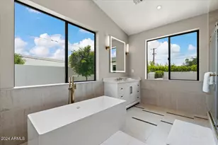 4137 E Earll Dr, Phoenix, AZ 85018 - Photo 32