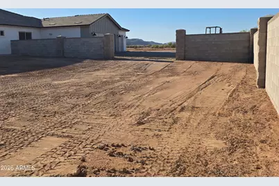 6561 W Palomino Way, Coolidge, AZ 85128 - Photo 12