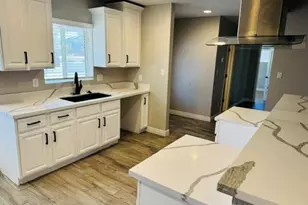 5320 E Thomas Rd, Phoenix, AZ 85018 - Photo 8