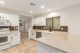 1766 E Bishop Pl, Casa Grande, AZ 85122 - Photo 14