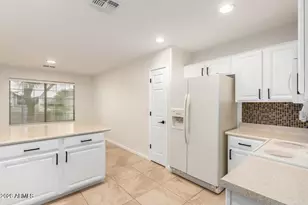 1766 E Bishop Pl, Casa Grande, AZ 85122 - Photo 12