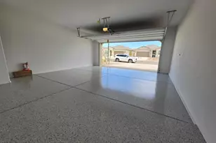 18399 W Buckskin Trl, Surprise, AZ 85387 - Photo 6