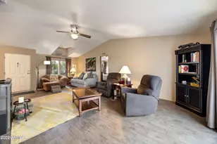 220 S 10th Ave, Show Low, AZ 85901 - Photo 8
