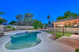 5141 W Wikieup Ln W, Glendale, AZ 85308 - Photo 30