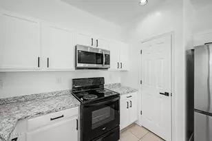 9481 N 81st Dr, Peoria, AZ 85345 - Photo 12