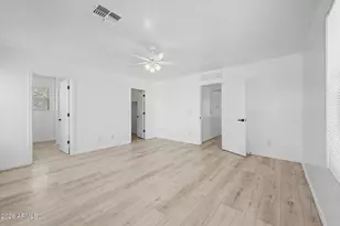 9481 N 81st Dr, Peoria, AZ 85345 - Photo 16