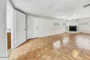 449 S Stewart, Mesa, AZ 85202 - Photo 2