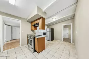 449 S Stewart, Mesa, AZ 85202 - Photo 4