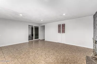 2814 N 55th Avenue, Phoenix, AZ 85035 - Photo 10
