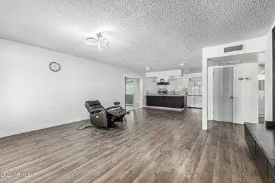 2814 N 55th Avenue, Phoenix, AZ 85035 - Photo 6
