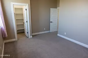 2462 E Lovebird Ln, Gilbert, AZ 85297 - Photo 24