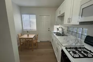 3927 N Longview Ave, Phoenix, AZ 85014 - Photo 8