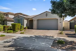 9812 E Radioactive Dr, Mesa, AZ 85212 - Photo 2