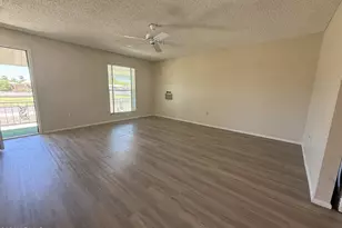 10346 W Mountain View Rd, Sun City, AZ 85351 - Photo 4