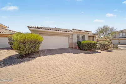 13681 W Cypress Street, Goodyear, AZ 85395 - Photo 2