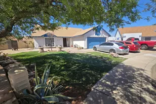 7225 W Tuckey Ln, Glendale, AZ 85303 - Photo 4