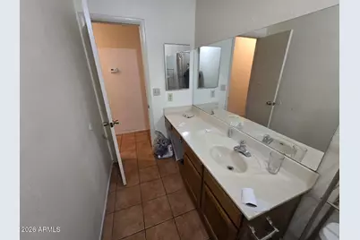 7225 W Tuckey Lane, Glendale, AZ 85303 - Photo 16