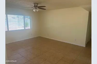 6502 W Mercer Lane, Glendale, AZ 85304 - Photo 6