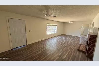 2528 E Hartford Avenue, Phoenix, AZ 85032 - Photo 4