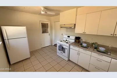 2528 E Hartford Avenue, Phoenix, AZ 85032 - Photo 8