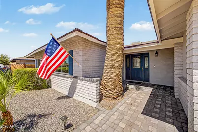5935 S Lakeshore Drive, Tempe, AZ 85283 - Photo 4