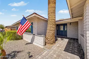 5935 S Lakeshore Dr, Tempe, AZ 85283 - Photo 4