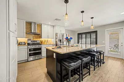 5935 S Lakeshore Drive, Tempe, AZ 85283 - Photo 4