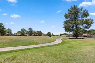 4113 E Paradise Dr, Phoenix, AZ 85028 - Photo 44