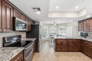 4113 E Paradise Dr, Phoenix, AZ 85028 - Photo 2