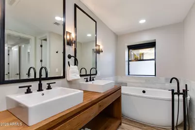 2802 E Camino Acequia Drive #2, Phoenix, AZ 85016 - Photo 10