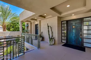 2802 E Camino Acequia Dr, Phoenix, AZ 85016 - Photo 2