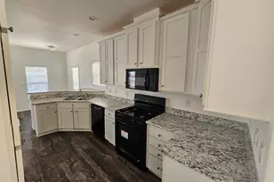 8421 E Apache Trail, Mesa, AZ 85207 - Photo 2