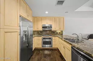 7127 E Rancho Vista Dr, Scottsdale, AZ 85251 - Photo 10