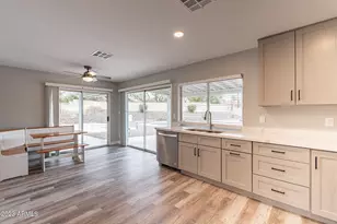 2318 E Lupine Ave, Phoenix, AZ 85028 - Photo 12