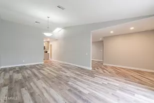 2318 E Lupine Ave, Phoenix, AZ 85028 - Photo 8