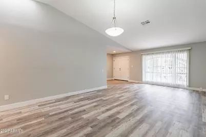 2318 E Lupine Avenue, Phoenix, AZ 85028 - Photo 10