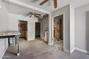 2021 W Washington St, Phoenix, AZ 85009 - Photo 14
