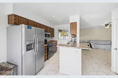 8161 N 107th Avenue #109, Peoria, AZ 85345 - Photo 14