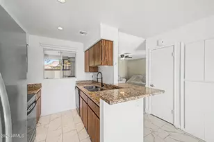 8161 N 107th Ave, Peoria, AZ 85345 - Photo 16