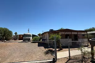 216 6th Ave E, Buckeye, AZ 85326 - Photo 2