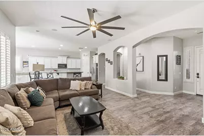 267 S 169th Drive, Goodyear, AZ 85338 - Photo 8