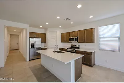 26096 N 170th Avenue, Surprise, AZ 85387 - Photo 2