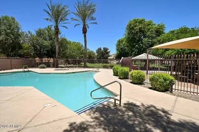7318 W Midway Avenue, Glendale, AZ 85303 - Photo 32