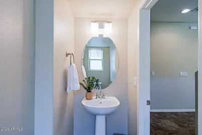 7318 W Midway Avenue, Glendale, AZ 85303 - Photo 16