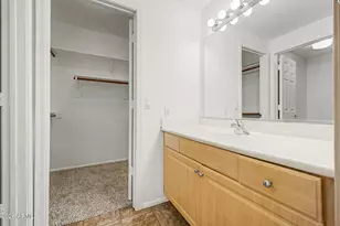 7008 E Gold Dust Ave, Paradise Valley, AZ 85253 - Photo 8