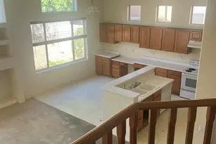 1736 W South Fork Dr, Phoenix, AZ 85045 - Photo 10