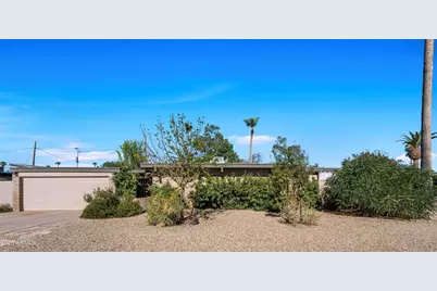3610 E Sunnyside Drive, Phoenix, AZ 85028 - Photo 2